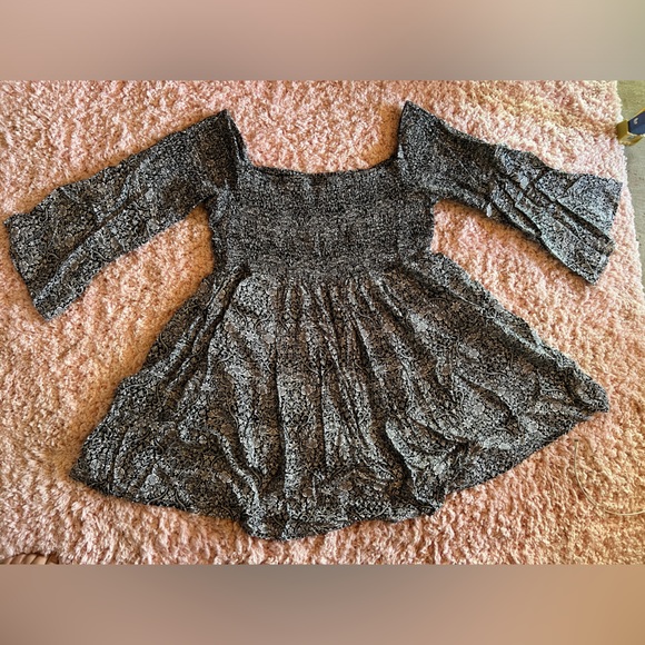 Off the shoulder torrid dress - Picture 1 of 3